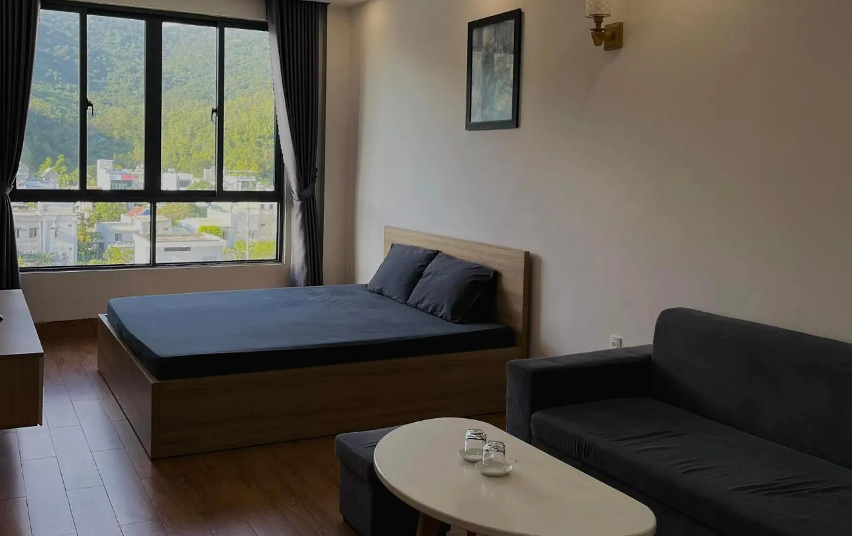 Ami Mountain Sea Danang Cozy - Mountain Iron View Apartment Vietnam